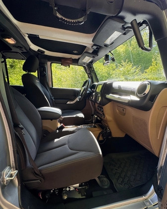 Jeep Wrangler cena 142000 przebieg: 90000, rok produkcji 2017 z Gdańsk małe 352
